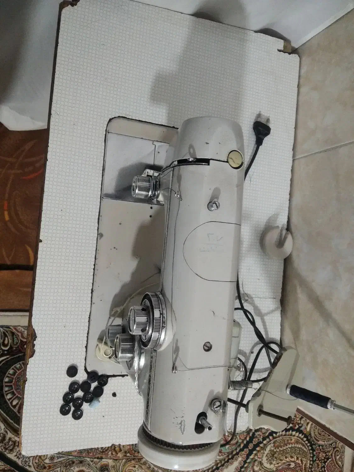 دگمه دوزی|چرخ خیاطی و ریسندگی|جوانرود, |دیوار