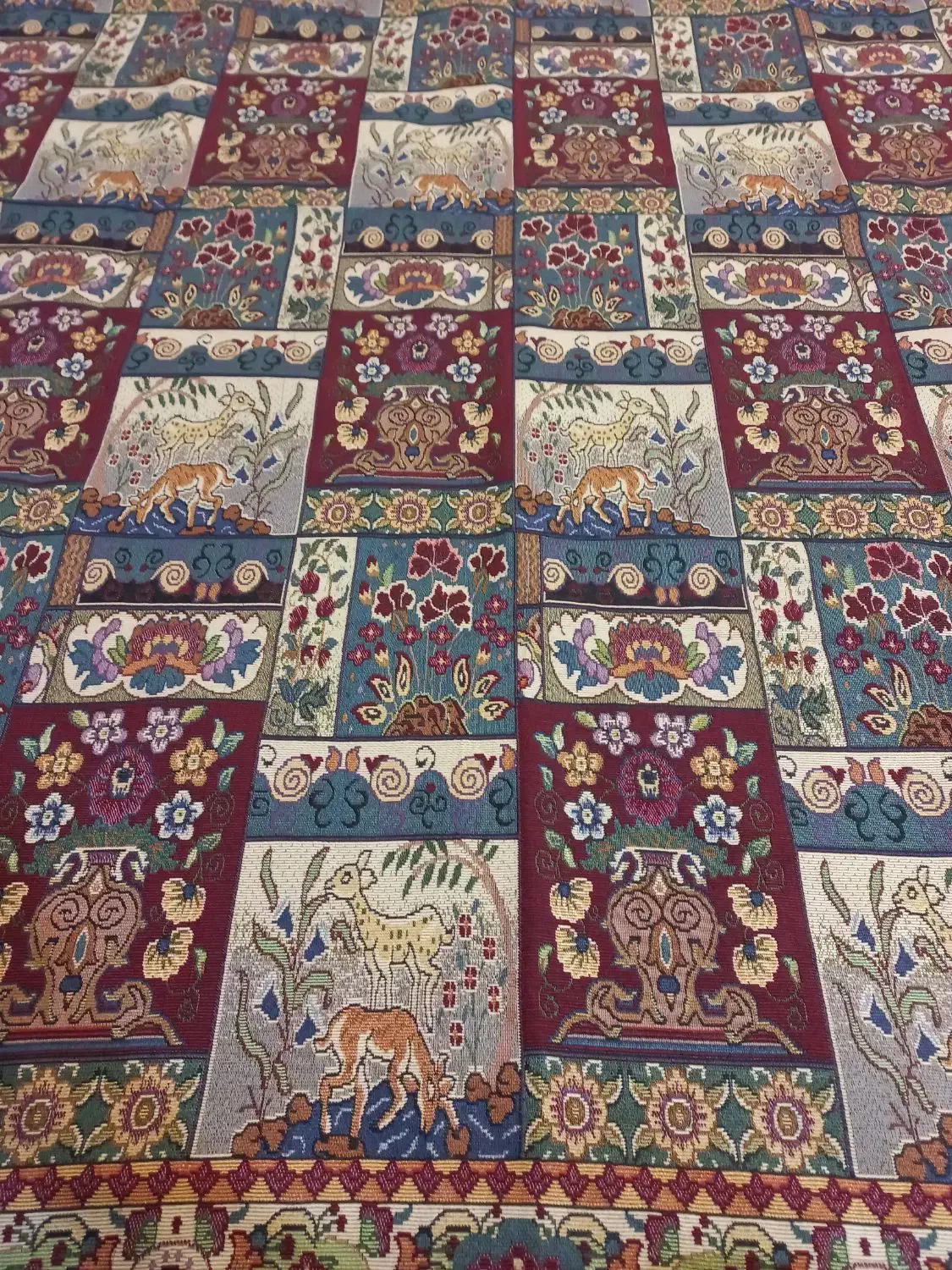 روفرشی و زیر سفره نگین یزد|روفرشی|شهرکرد, |دیوار