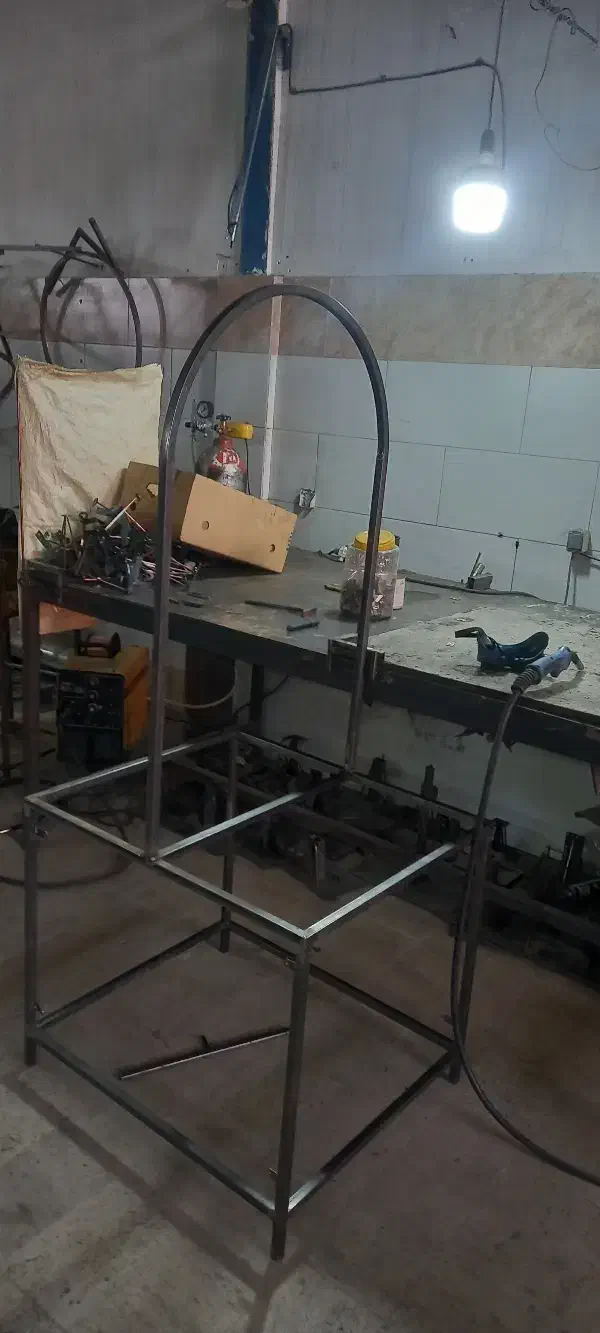 جوشکار co2،نیروی ساده|استخدام صنعتی، فنی، مهندسی|قم, کوه سفید|دیوار