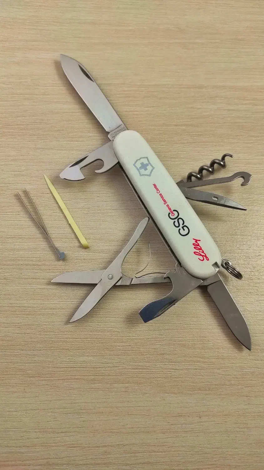 چاقوی ویکتورینوکس سوسیس کلکسیونی|کوهنوردی و کمپینگ|تهران, قصر فیروزه ۱|دیوار