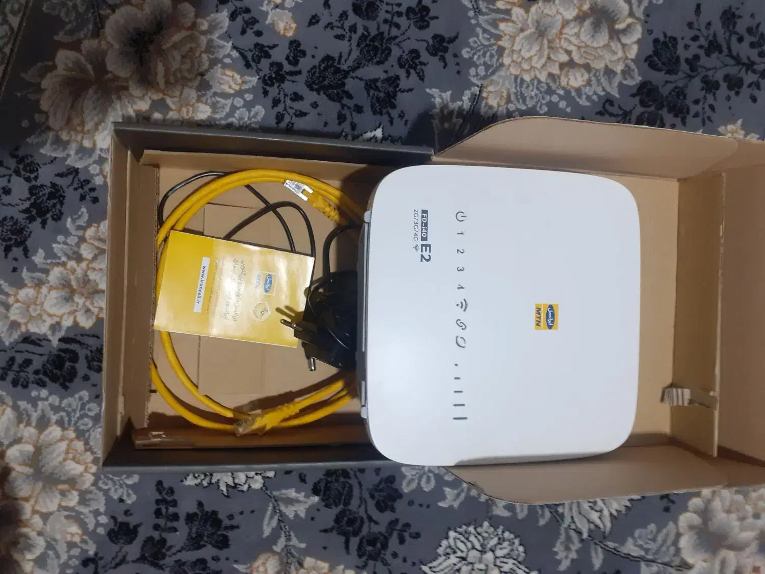 مودم بیسیم ایرانسل سیم کارت خوردر حد نو|مودم و تجهیزات شبکه|یاسوج, |دیوار