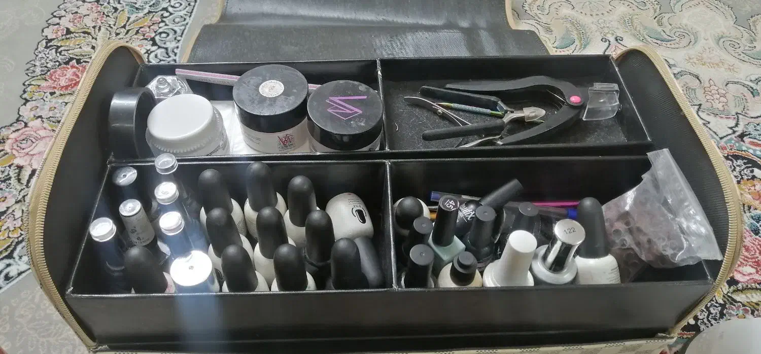 وسایل کاشت ناخن|آرایشی، بهداشتی، درمانی|یزد, |دیوار