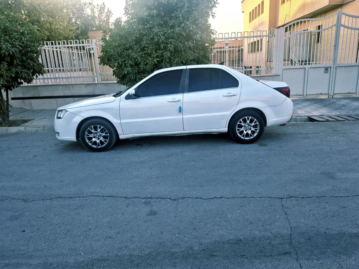 دنا تیپ ۲ مدل ۹۵|خودرو سواری و وانت|زرقان, |دیوار