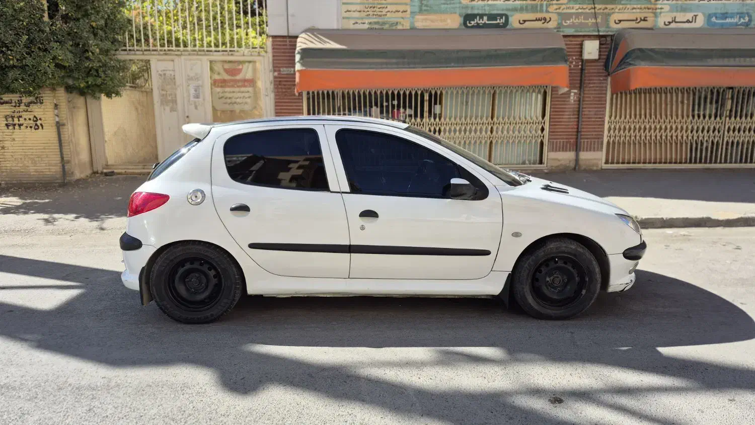 پژو۲۰۶تیپ ۵مدل۹۲|خودرو سواری و وانت|کرمانشاه, |دیوار