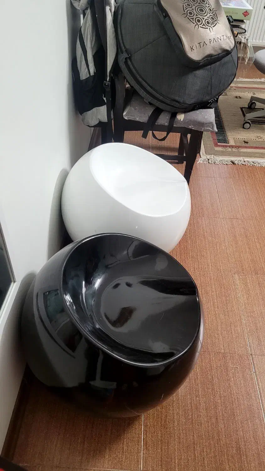 صندلی کودک.    آتلیه ای و خونه|تخت و صندلی بچه|شیراز, کاراندیش|دیوار