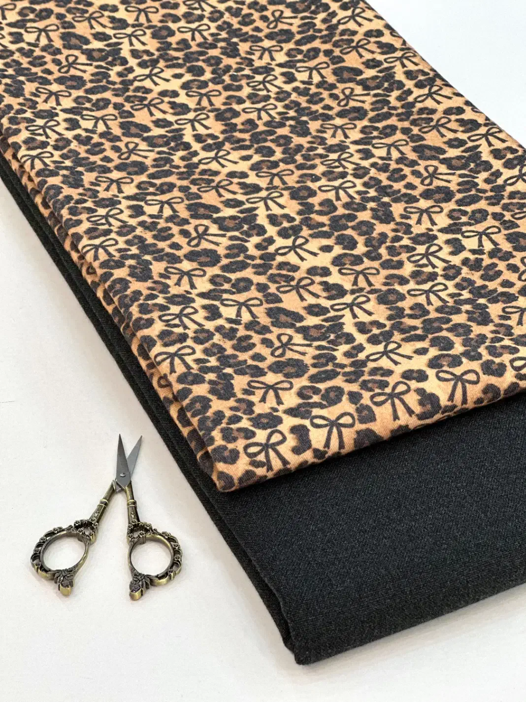 انواع پارچه با تنوع بالا|لوازم خیاطی و بافتنی|قم, سراجه (۱۵ خرداد)|دیوار