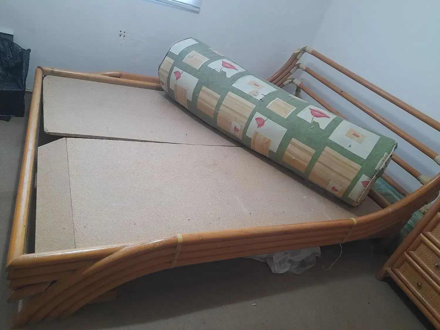 تخت دو نفره چوب بامبو|تخت و سرویس خواب|گرگان, |دیوار