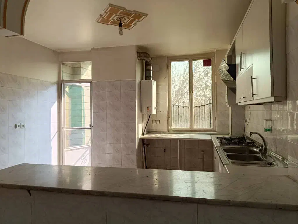 رهن کامل دو تا واحد ۷۰ متری یکجا دو خواب خوش کمیل