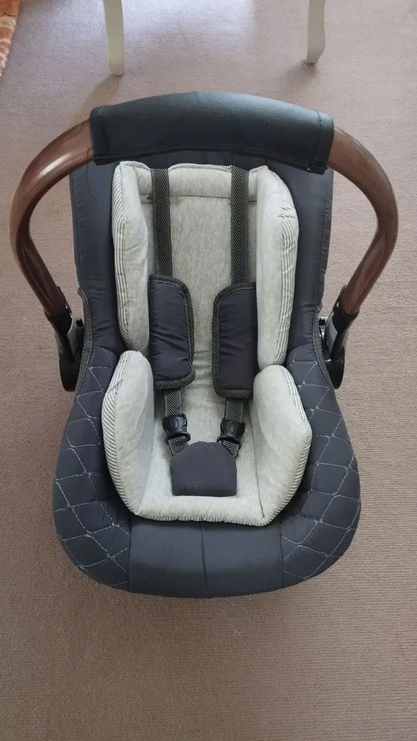 کریر نو|کالسکه و لوازم جانبی|ارومیه, |دیوار