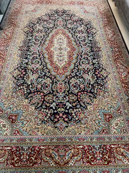 ۲ تخته فرش زمینه سورمه ای ستاره کویر یزد|فرش|همدان, |دیوار