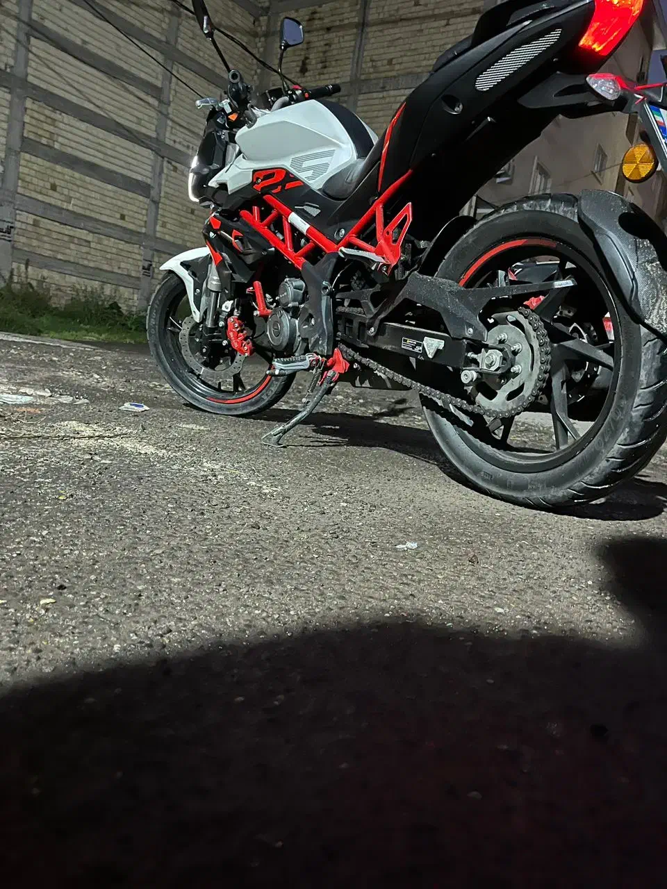 بنلی 250 نیوفیس عروسک|موتورسیکلت|رشت, کوی حسینی|دیوار