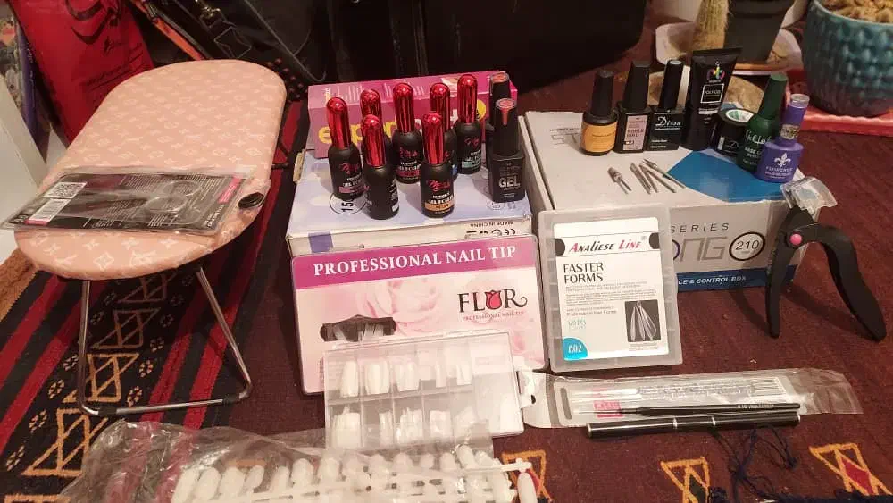 دست کامل ابزار کاشت ناخن|آرایشگاه و سالنهای زیبایی|زاهدان, |دیوار