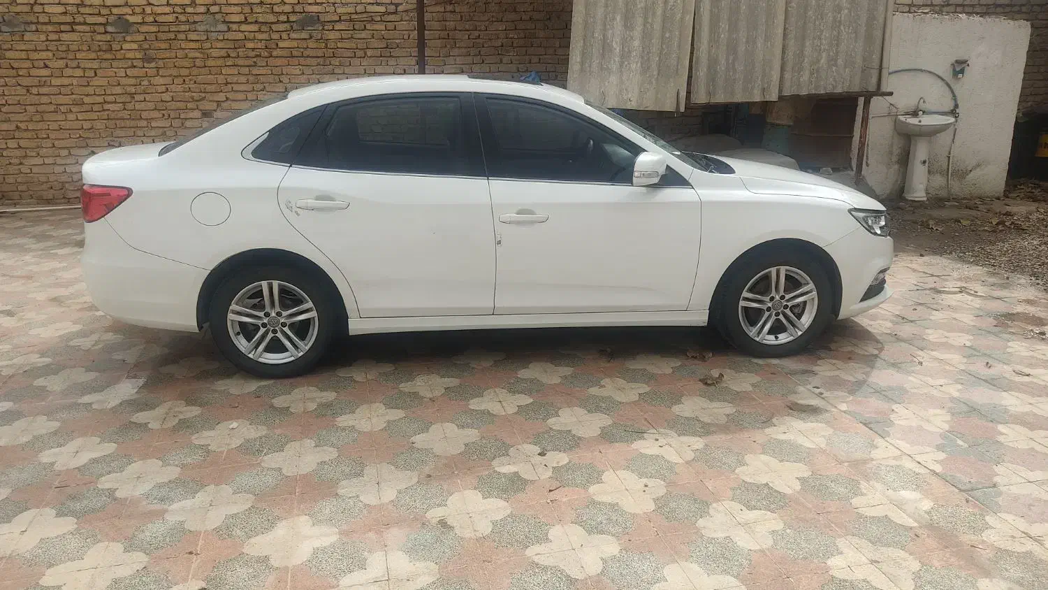 فروش بسترن بی 30|خودرو سواری و وانت|شیراز, عفیفآباد|دیوار