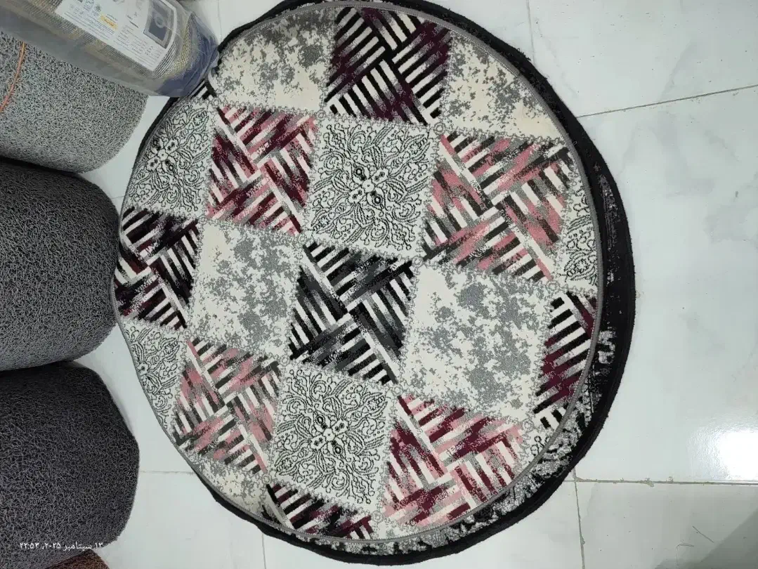 قالیچه گرد سایز ۱۰۰در۱۰۰ یا یک در یک کد ۴۴|گلیم، جاجیم، گبه|مشهد, کشف|دیوار