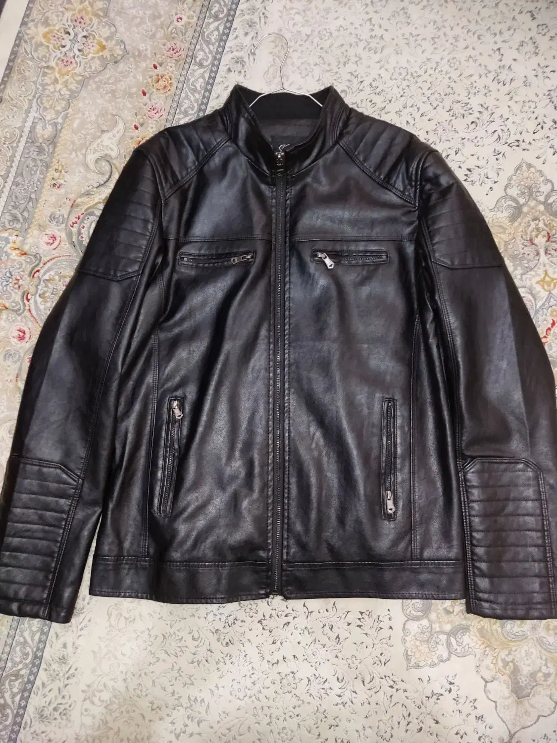 کاپشن چرم|لباس|تهران, باغ خزانه|دیوار