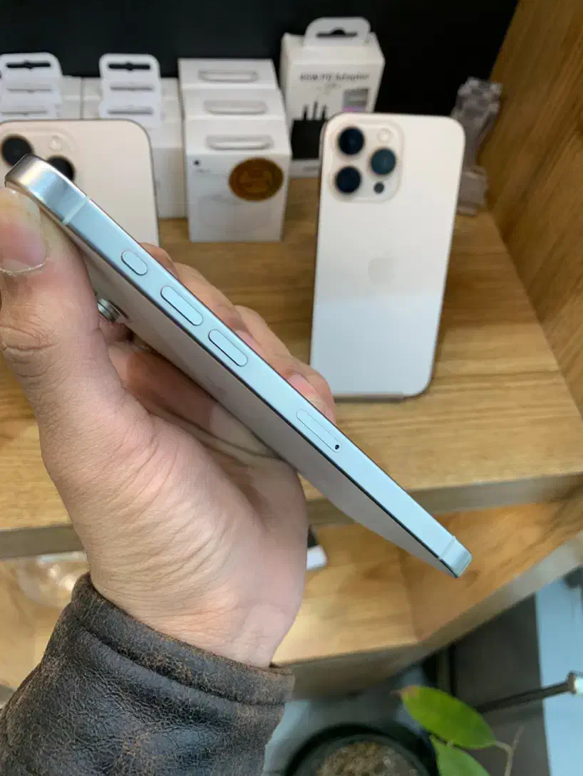 iPhone 15 pro max zaa درحدآک|موبایل|مشهد, احمدآباد|دیوار