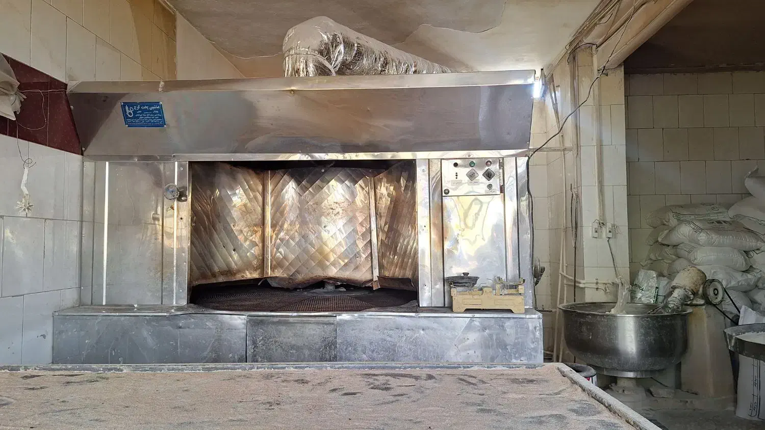 فروش تنور گردان + ۲ مشعل کاملا سالم|اجاق گاز و لوازم برقی پختوپز|کهن آباد, |دیوار