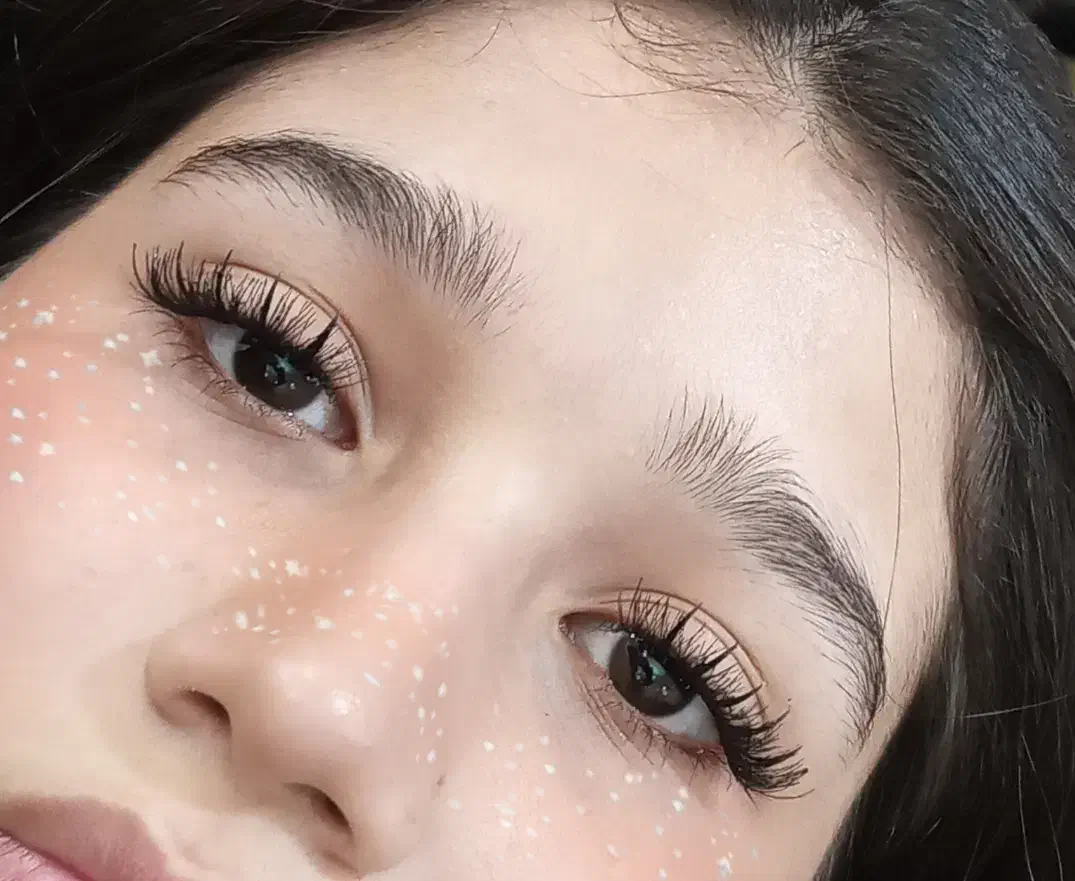 تخفیف ویژه کاشت مژه و موخوره گیری|خدمات آرایشگری و زیبایی|دورود, |دیوار