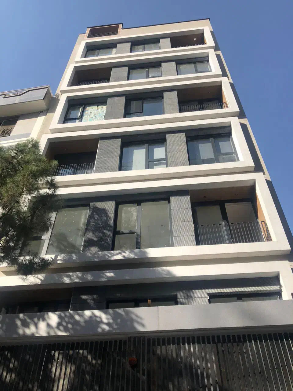 ۱۵۲ متر مدرن نوساز /تکواحدی طبقه اخر|فروش آپارتمان|تهران, دزاشیب|دیوار