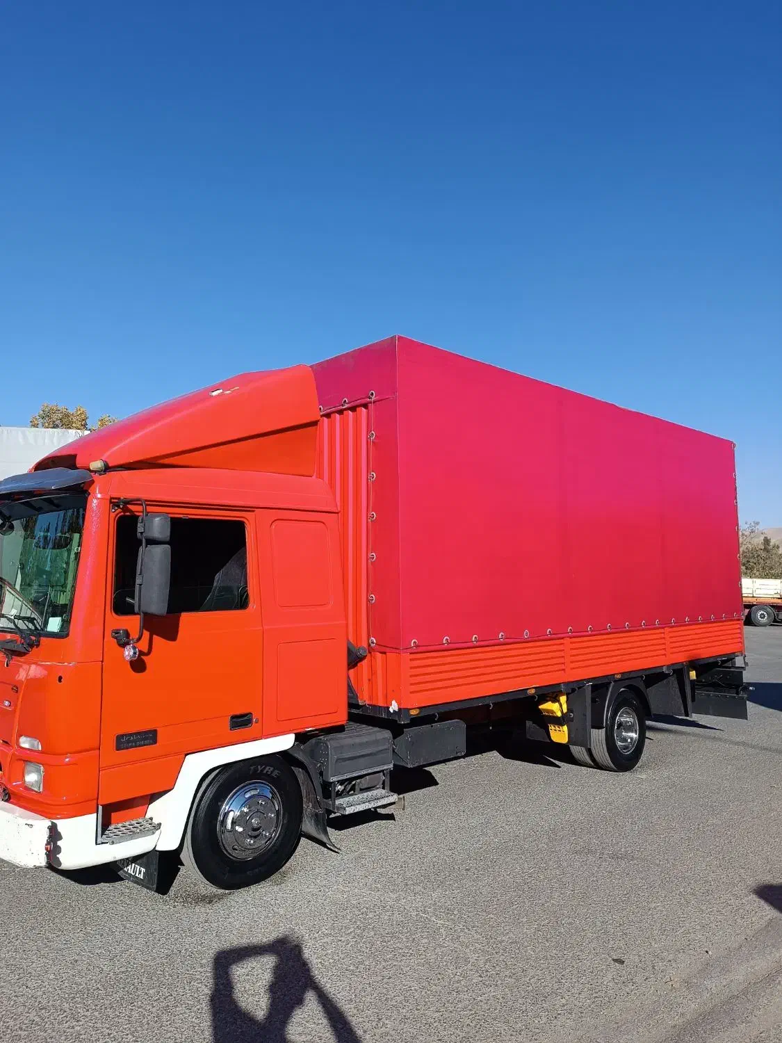 رنو بادسان دوکابین 8تن عروسک 290تاکار|خودرو سنگین|تهران, اختیاریه|دیوار