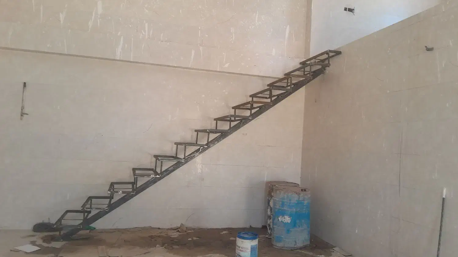 کارهای شیروانی و رابیتس،،۶۰در۶۰ و کارهای ساختمانی|خدمات پیشه و مهارت|سمنان, |دیوار