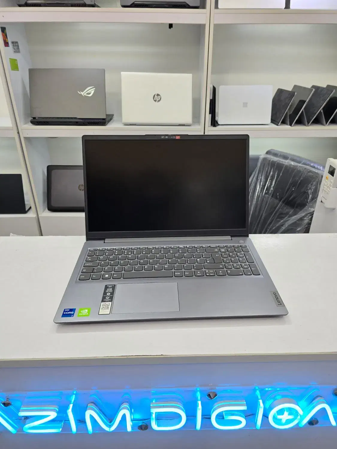 Lenovo id pad 3 i7 گرافیک مجزا ۲گیگ نسل ۱۱|رایانه همراه|رشت, دیلمان|دیوار