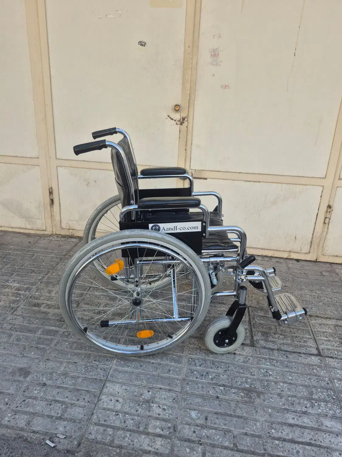 ویلچر سایز بزرگ تایوانی اصلی دو عدد|آرایشی، بهداشتی، درمانی|خمینی‌شهر, |دیوار