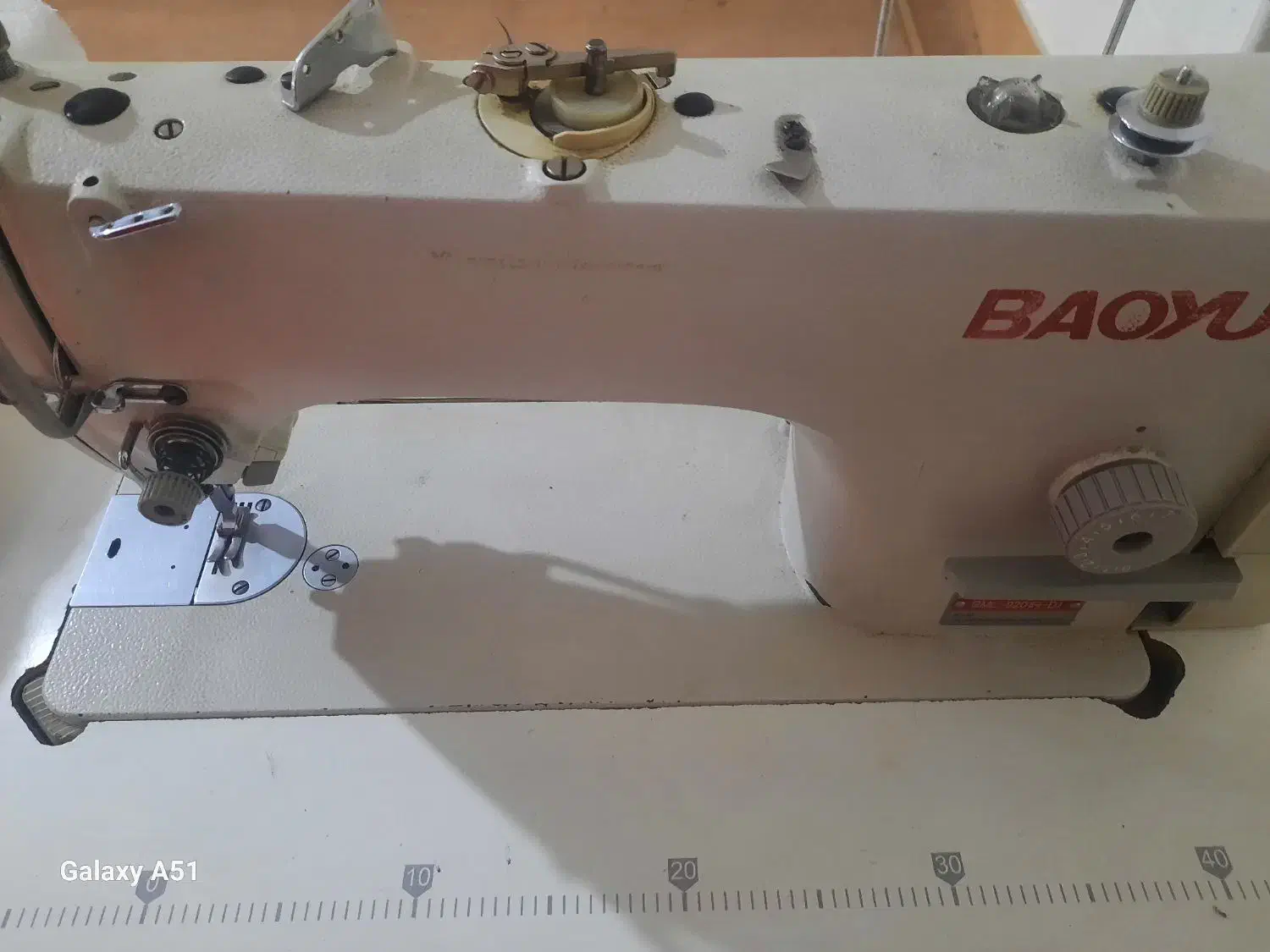 چرخ خیاطی راسته و سردوز|لوازم خیاطی و بافتنی|ملایر, |دیوار