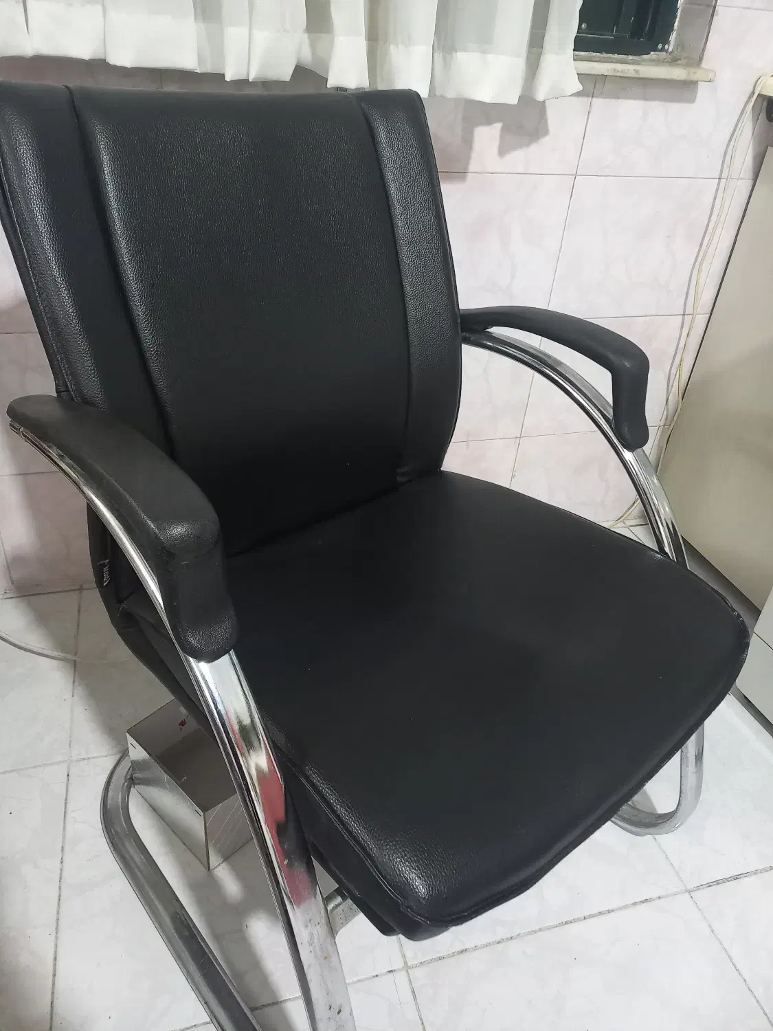 صندلی چرخدار|مبلمان اداری|رشت, حاجی آباد|دیوار