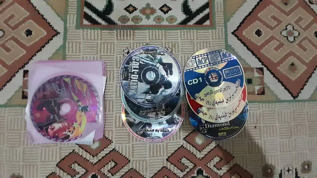 سی دی  و دی وی دی نوستالژی|فیلم و موسیقی|تبریز, |دیوار