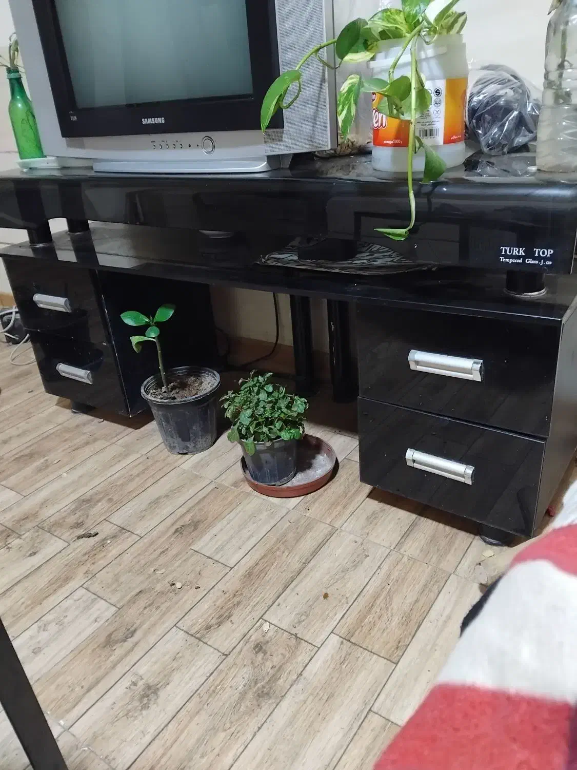 میز تلوزیون|میز تلویزیون|نجف‌آباد, صالح آباد|دیوار