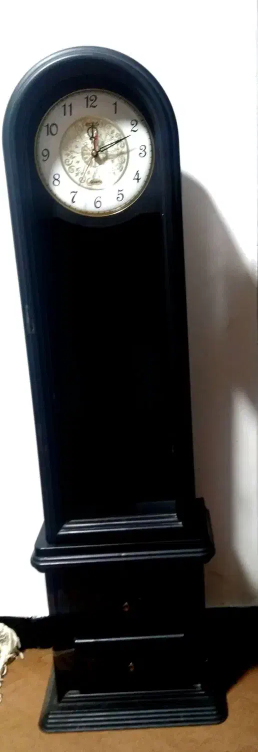 ساعت|ساعت دیواری و تزئینی|دوگنبدان, |دیوار