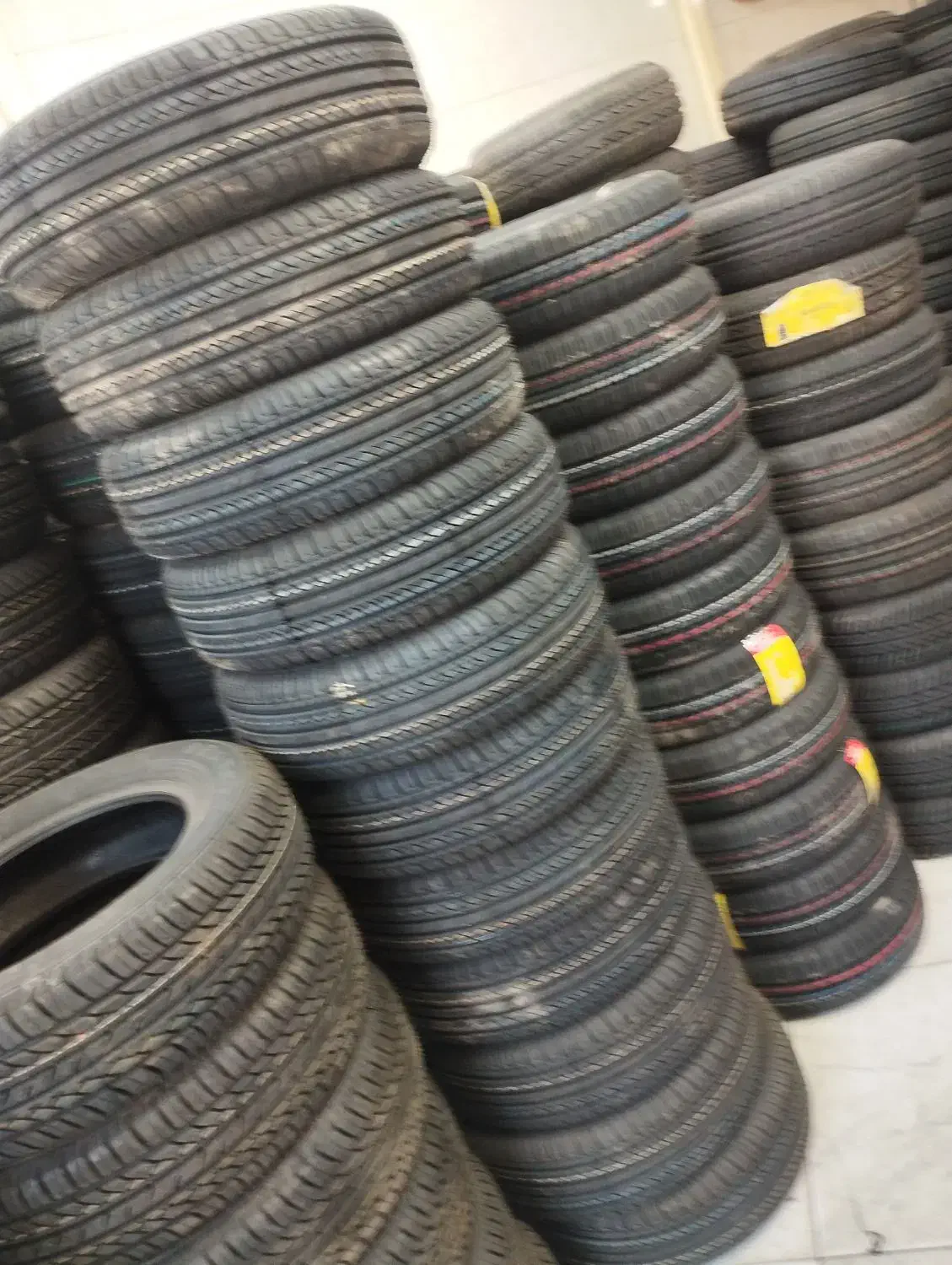 لاستیک آزاد زیر نرخ دولتی با چک دوماه|قطعات یدکی و لوازم جانبی|رباط‌کریم, نصیرشهر|دیوار