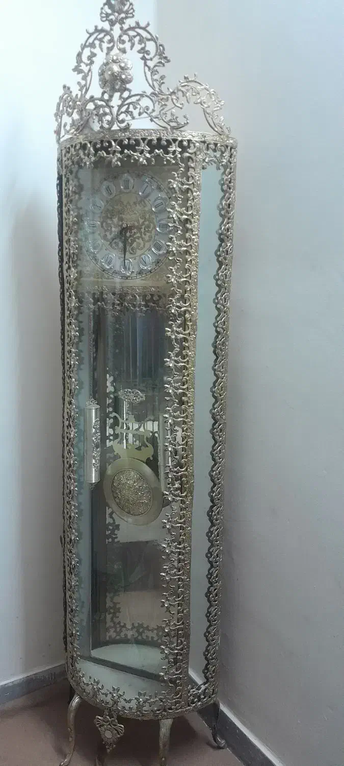 ساعت برنز در حد نو|ساعت دیواری و تزئینی|همدان, |دیوار