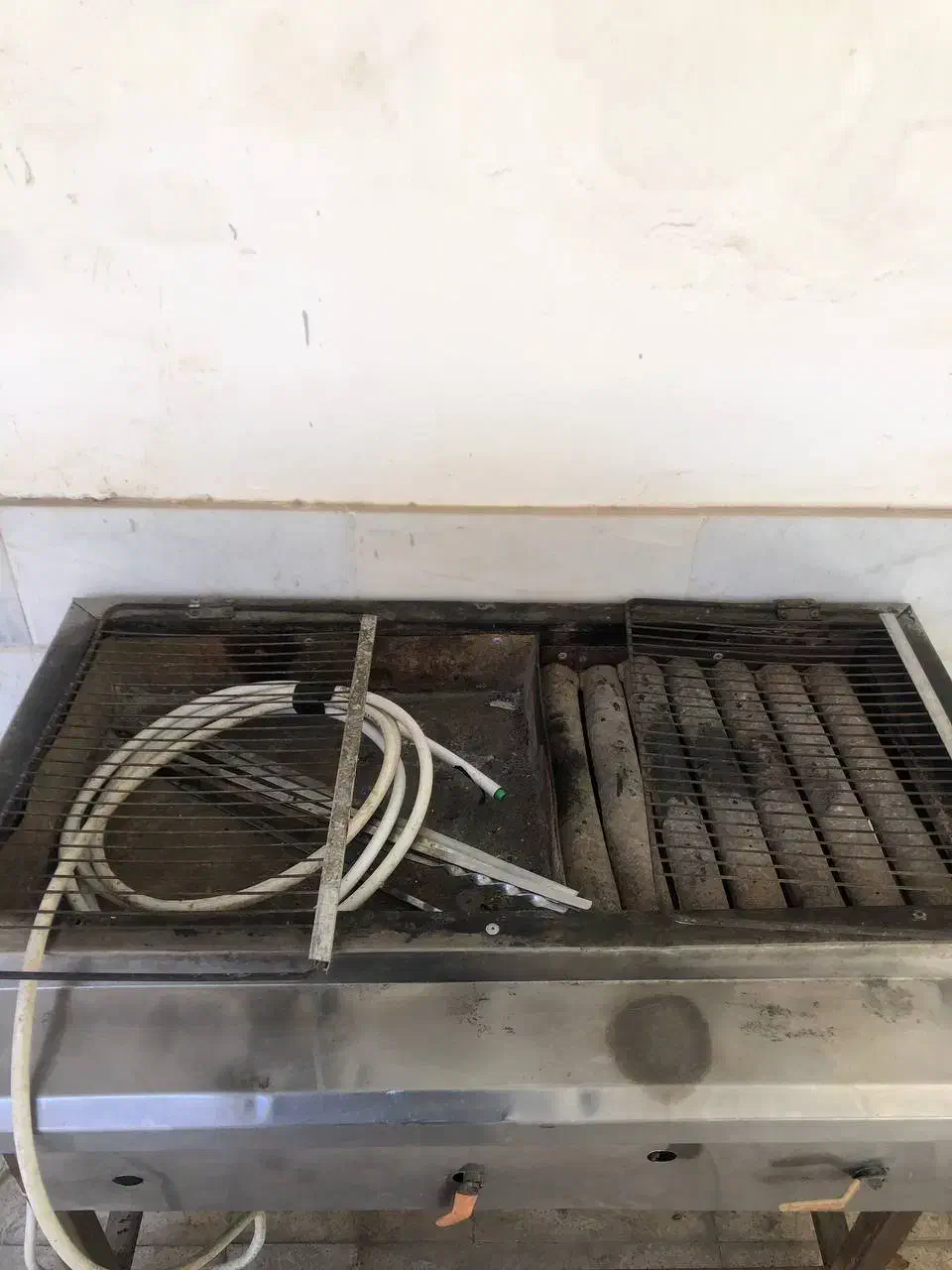 گاز مناسب ویلا رستوران هم ذغالی هم گازی|اجاق گاز و لوازم برقی پخت‌وپز|بجنورد, |دیوار