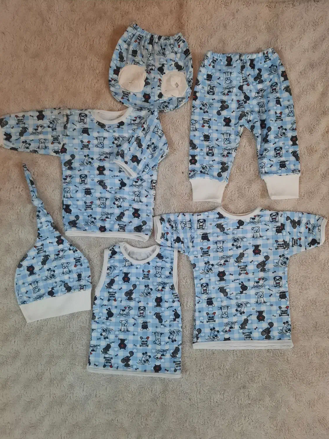 لباس نوزادی|کفش و لباس بچه|مشهد, کوشش|دیوار