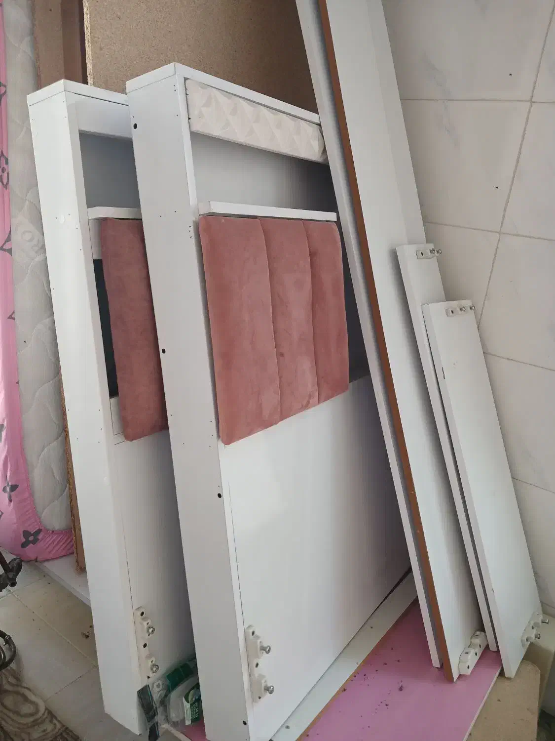 تخت و سرویس خواب|تخت و سرویس خواب|خسروشاه, |دیوار
