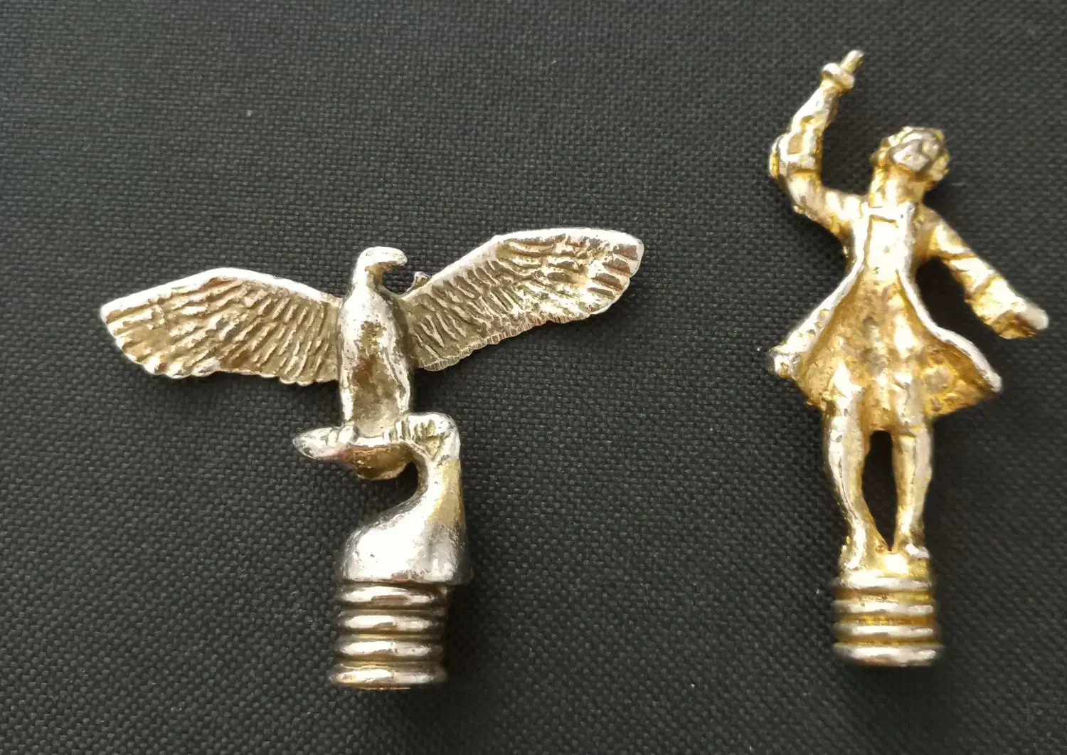 قطعه رزوه دار مرد و عقاب برنجی|کلکسیون اشیاء عتیقه|خرمدره, |دیوار