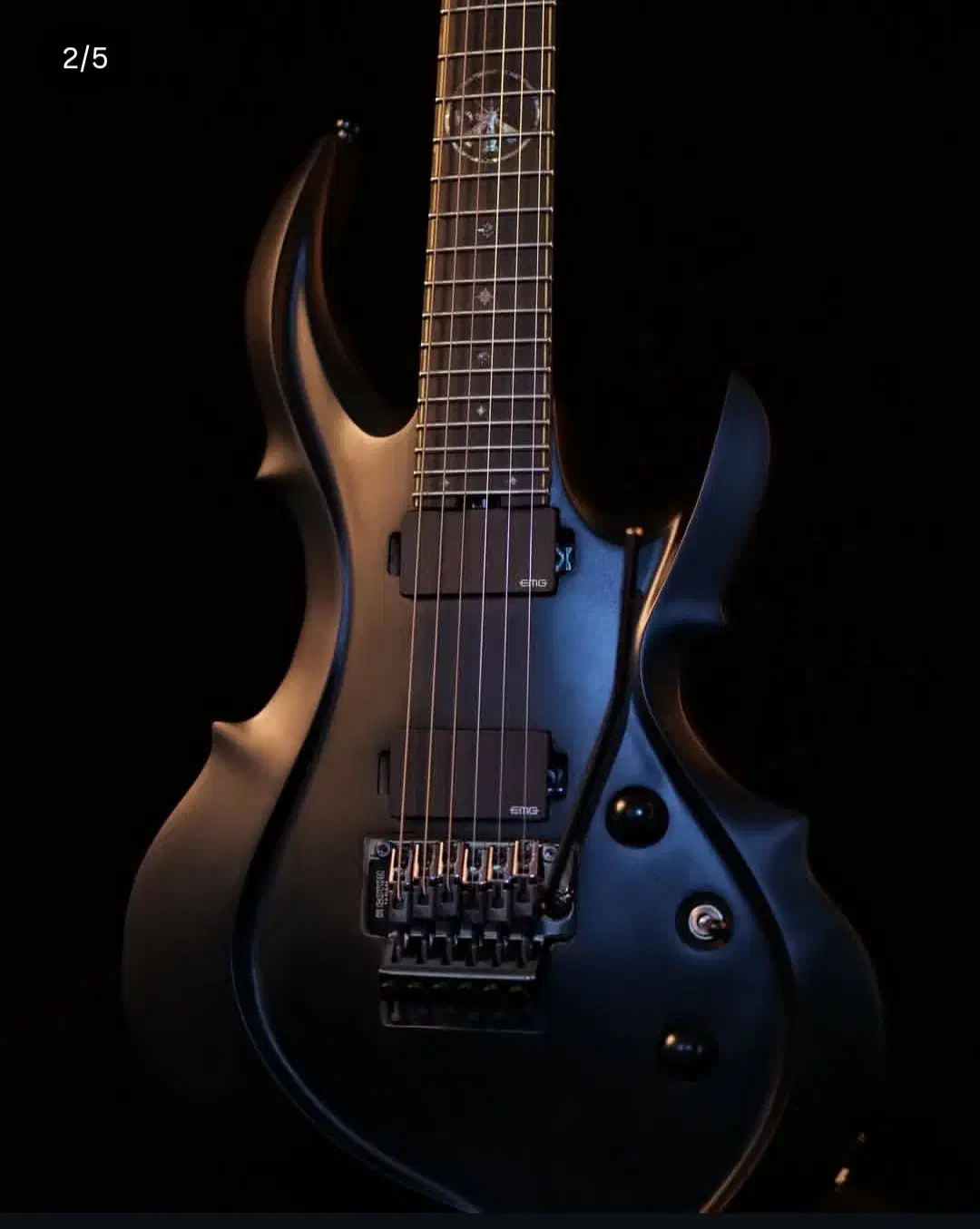 گیتار دست ساز|گیتار، بیس، امپلیفایر|رشت, معلم|دیوار