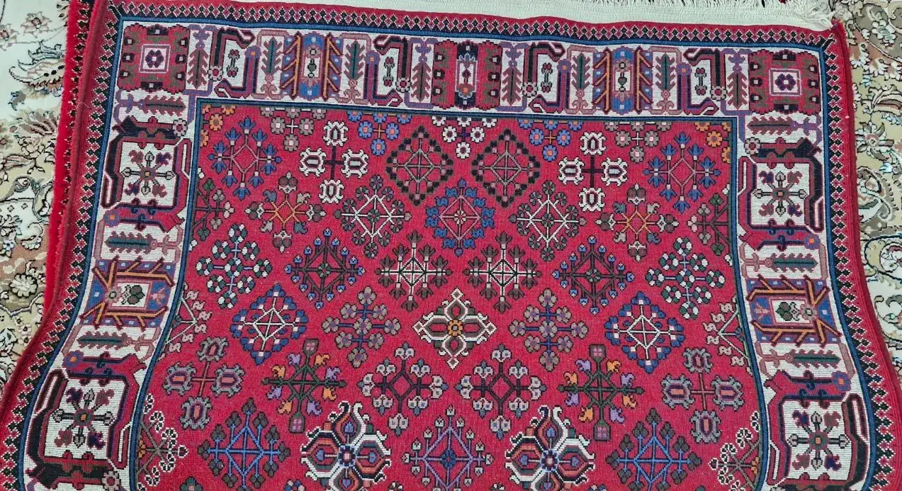 فرش دستباف باف|فرش|شاهین‌شهر, کوی مهدیه|دیوار