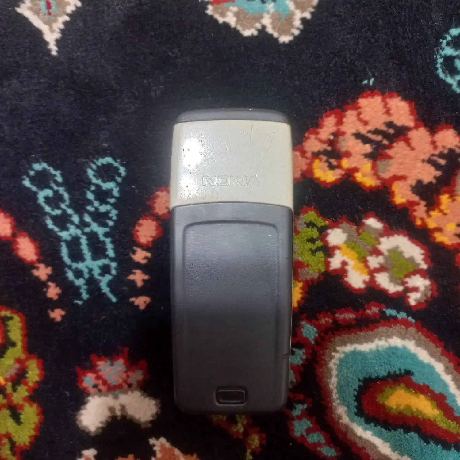 گوشی ساده ۱۱۱۰قدیمی|موبایل|فین, |دیوار