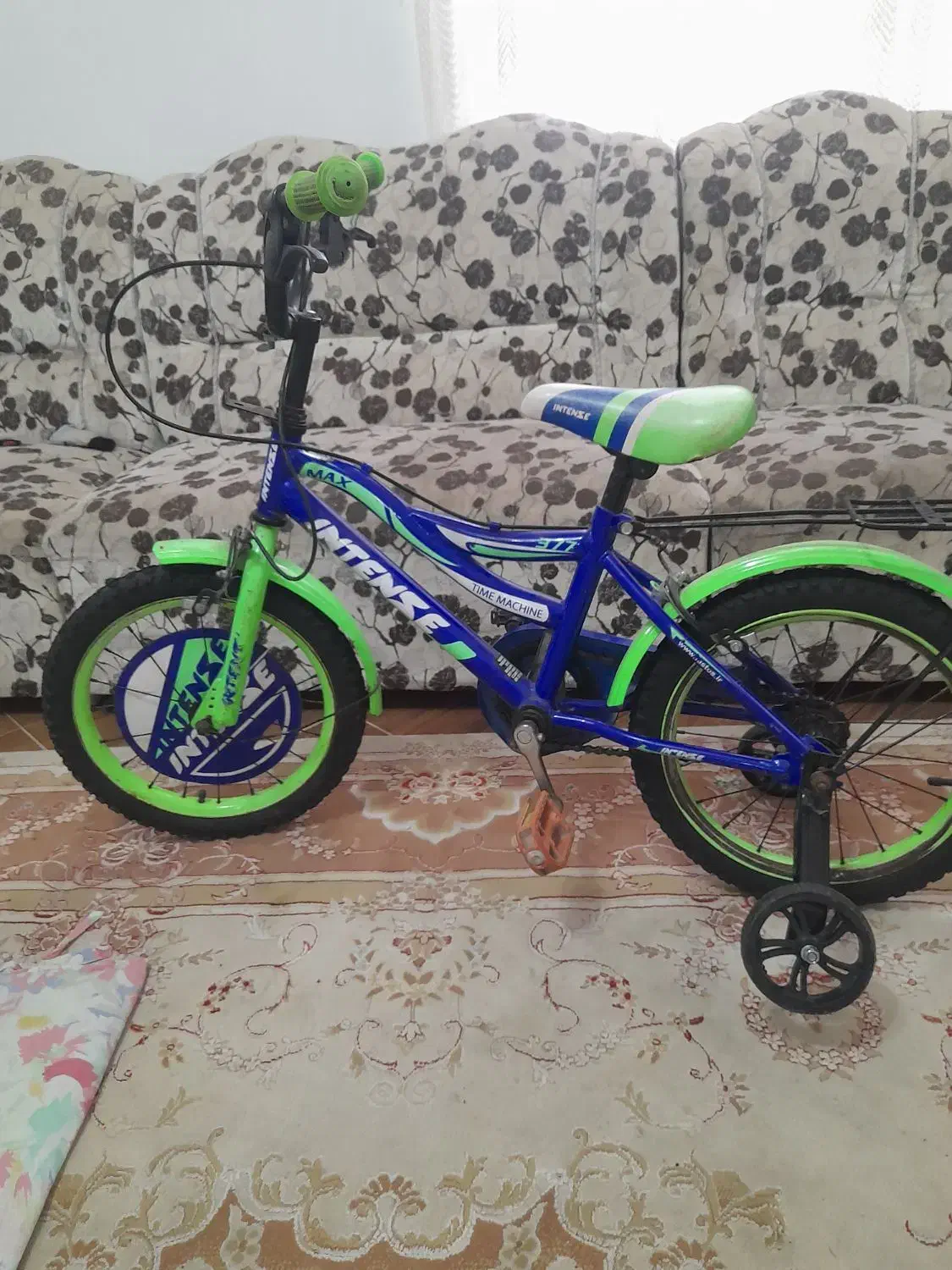 دوچرخه بچه گانه سایز ۱۶|دوچرخه، اسکیت، اسکوتر|رشت, عینک|دیوار