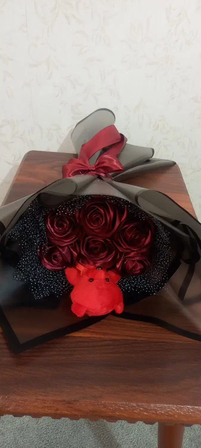 گل ولنتاین|گل مصنوعی|همدان, |دیوار