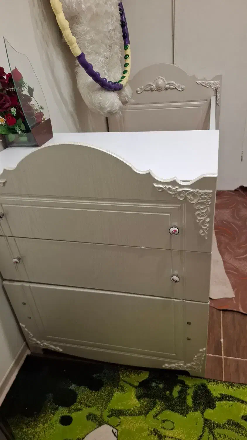 تخت خواب نوجوانی،جوانی وکیوم|تخت و سرویس خواب|شهریار, شهریار|دیوار