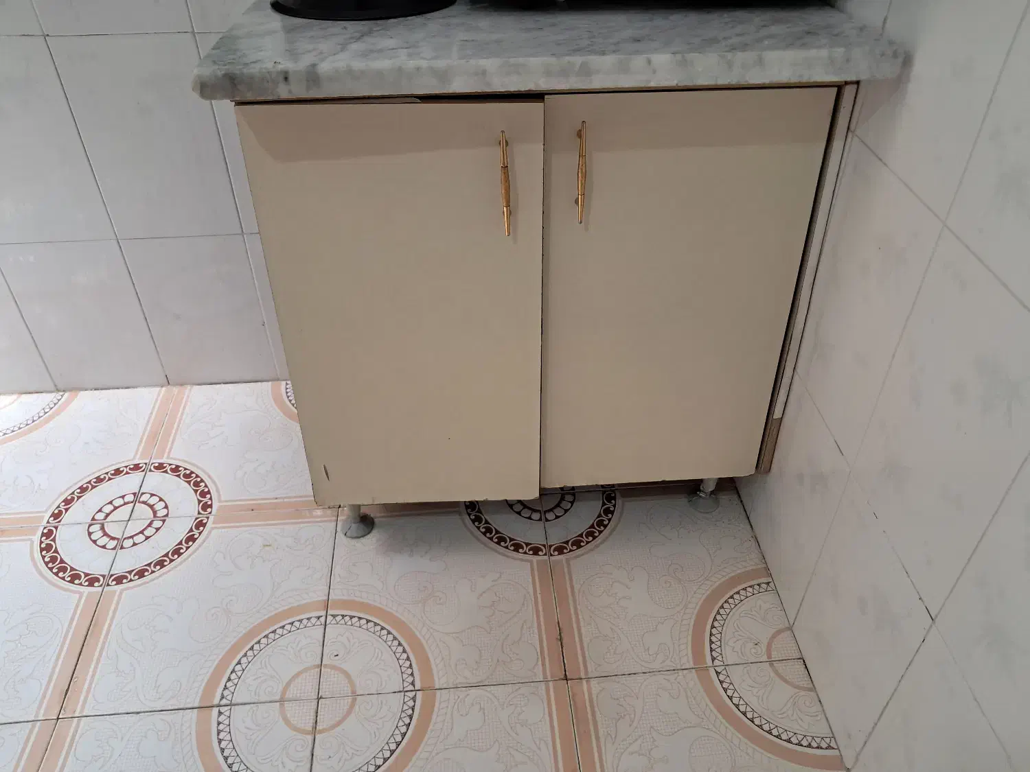 فروش کابینت سینک و هود|آب‌چکان و نظم‌دهنده ظروف|نی‌ریز, |دیوار