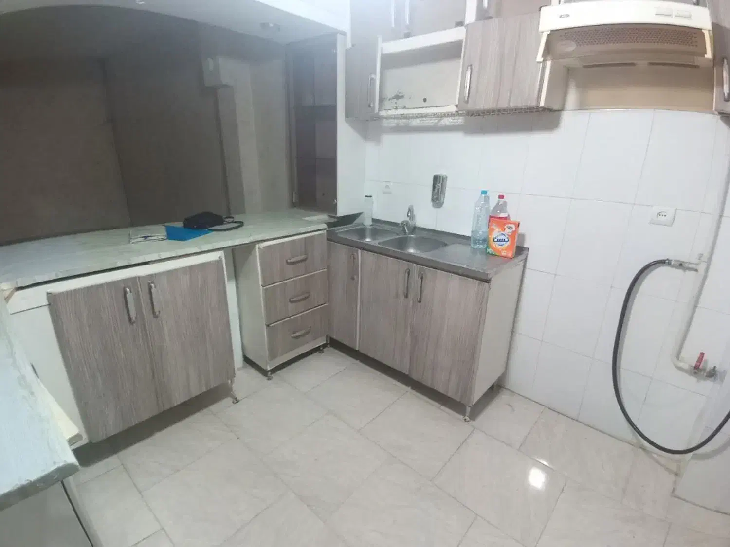 کابینت فلزی و هود و سینک|هود|مشکین‌دشت, |دیوار