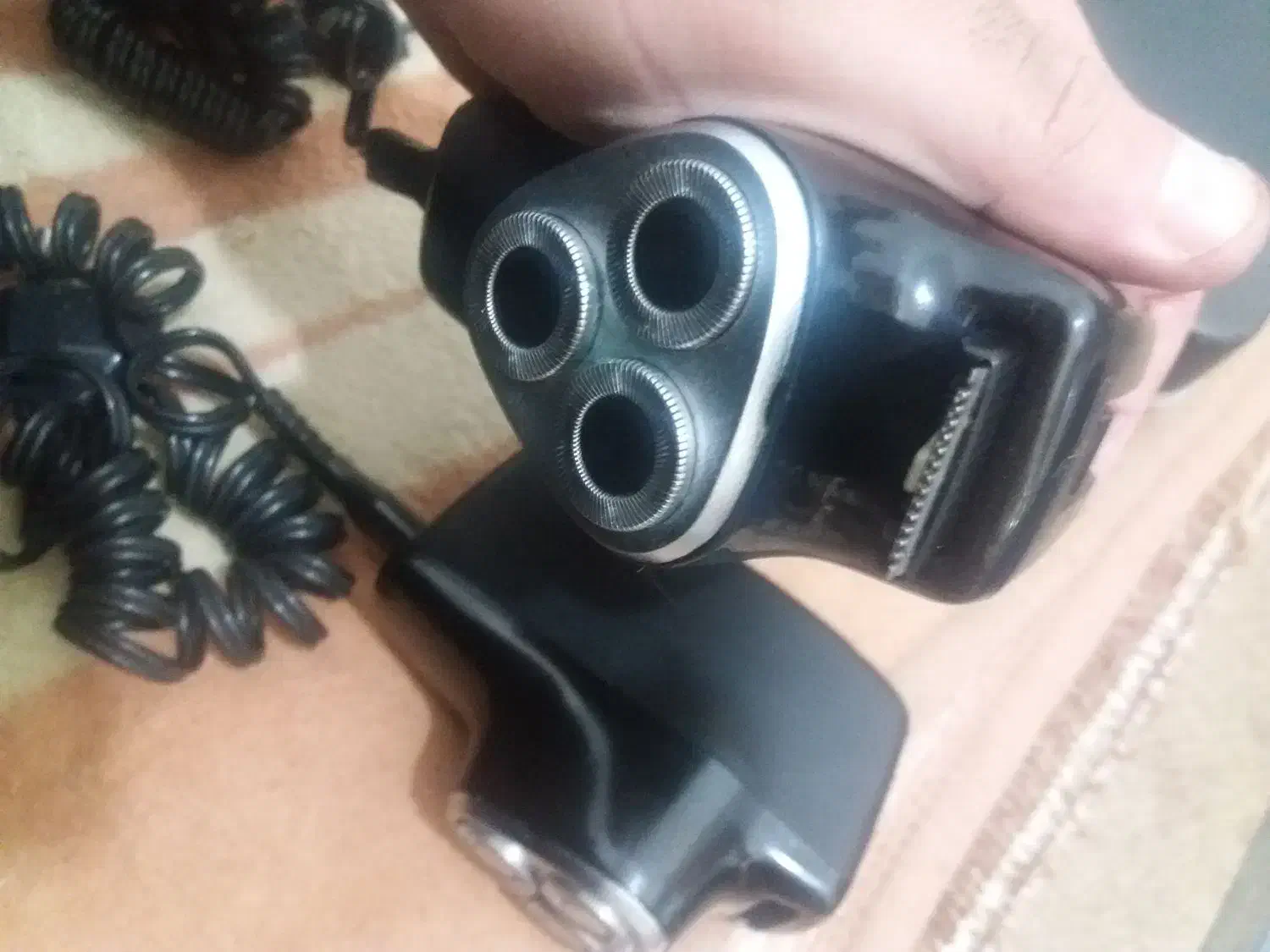 تعداد ۲ عدد سه تیغ روسی کاملا سالم|آرایشی، بهداشتی، درمانی|کبودرآهنگ, |دیوار