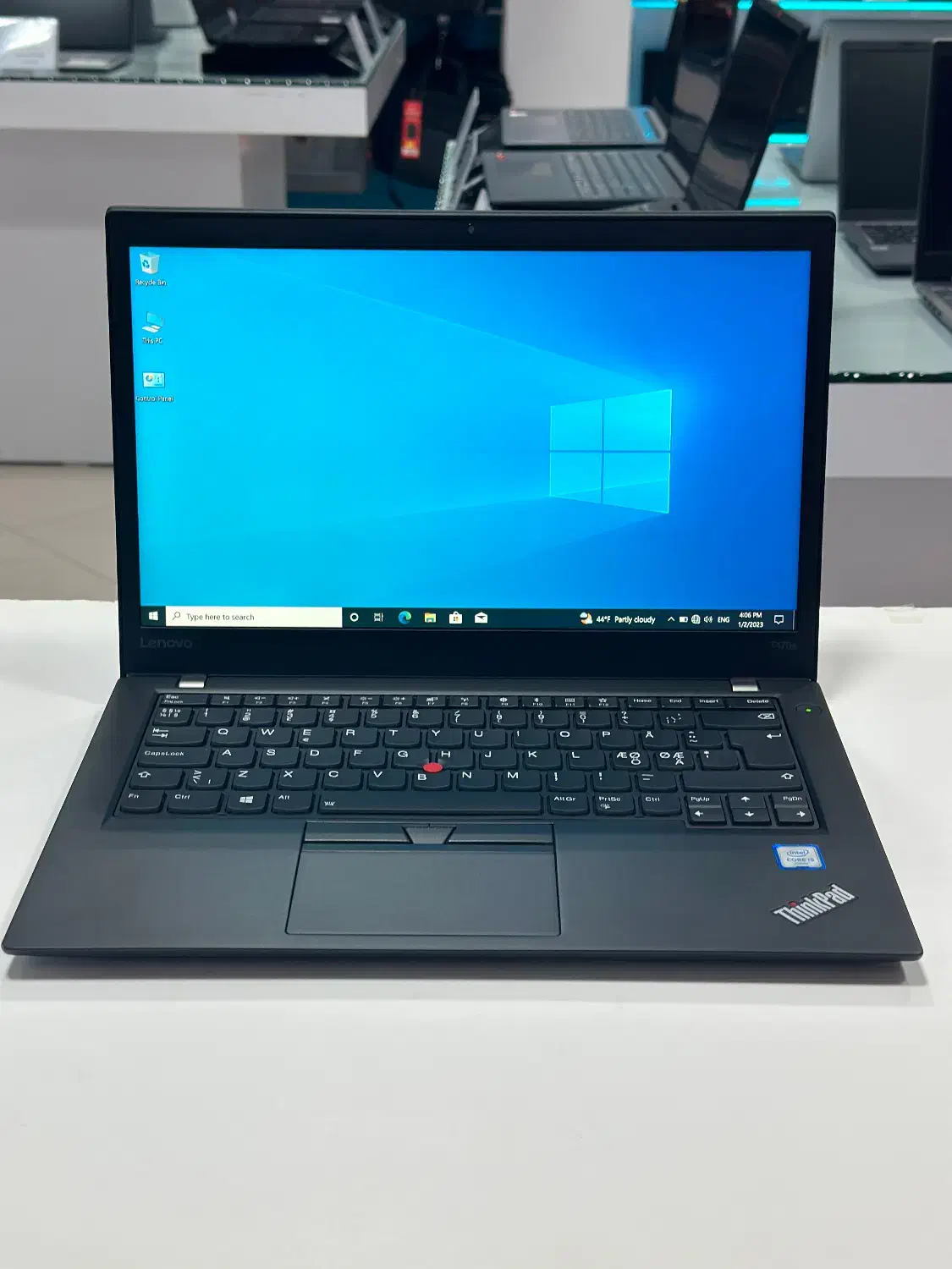 لپ‌تاپ لنوو ThinkPad/سریع، سبک، جان‌سخت|رایانه همراه|بیرجند, |دیوار