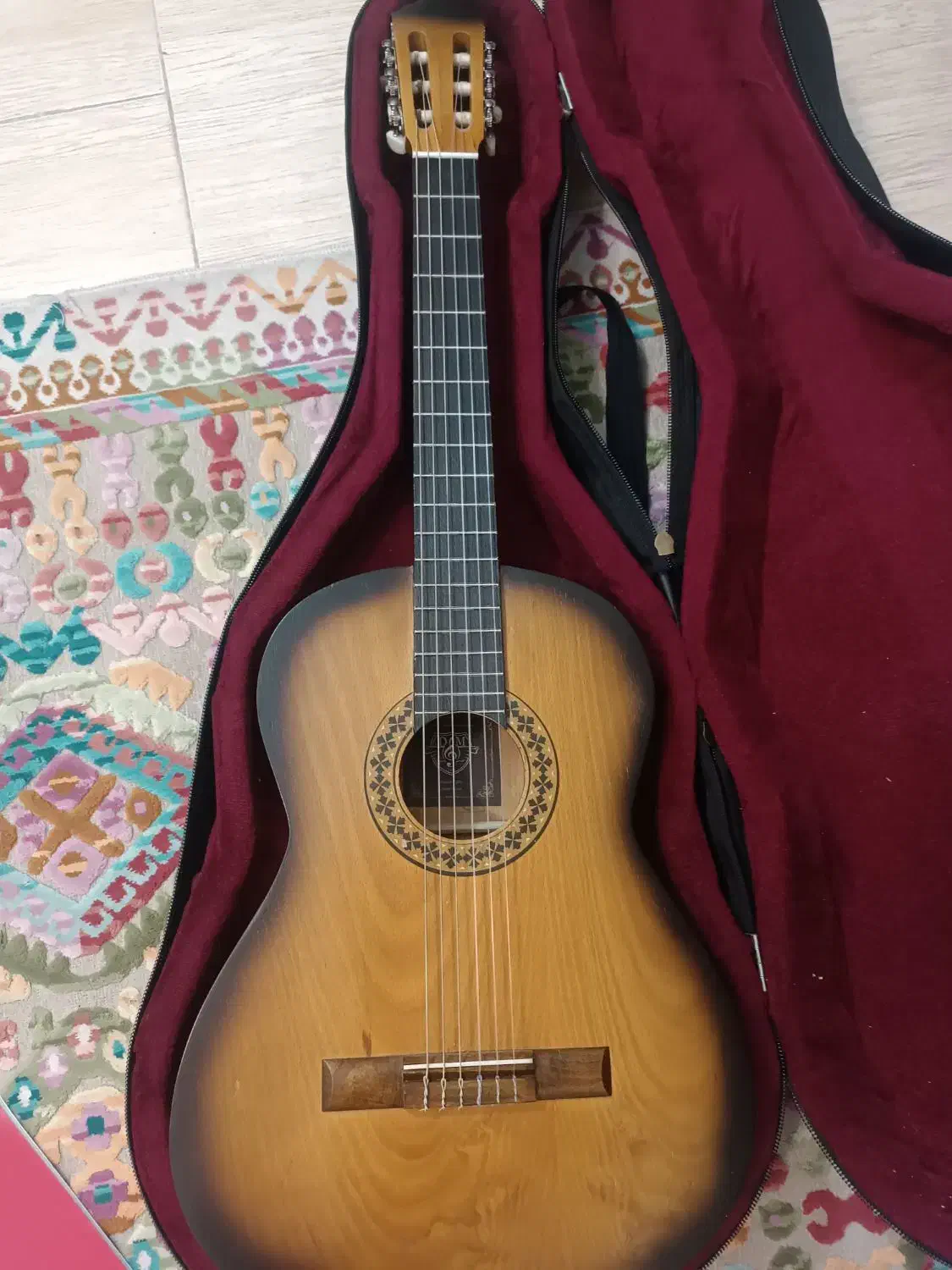 گیتار نو بدون خط وخش|گیتار، بیس، امپلیفایر|قزوین, |دیوار