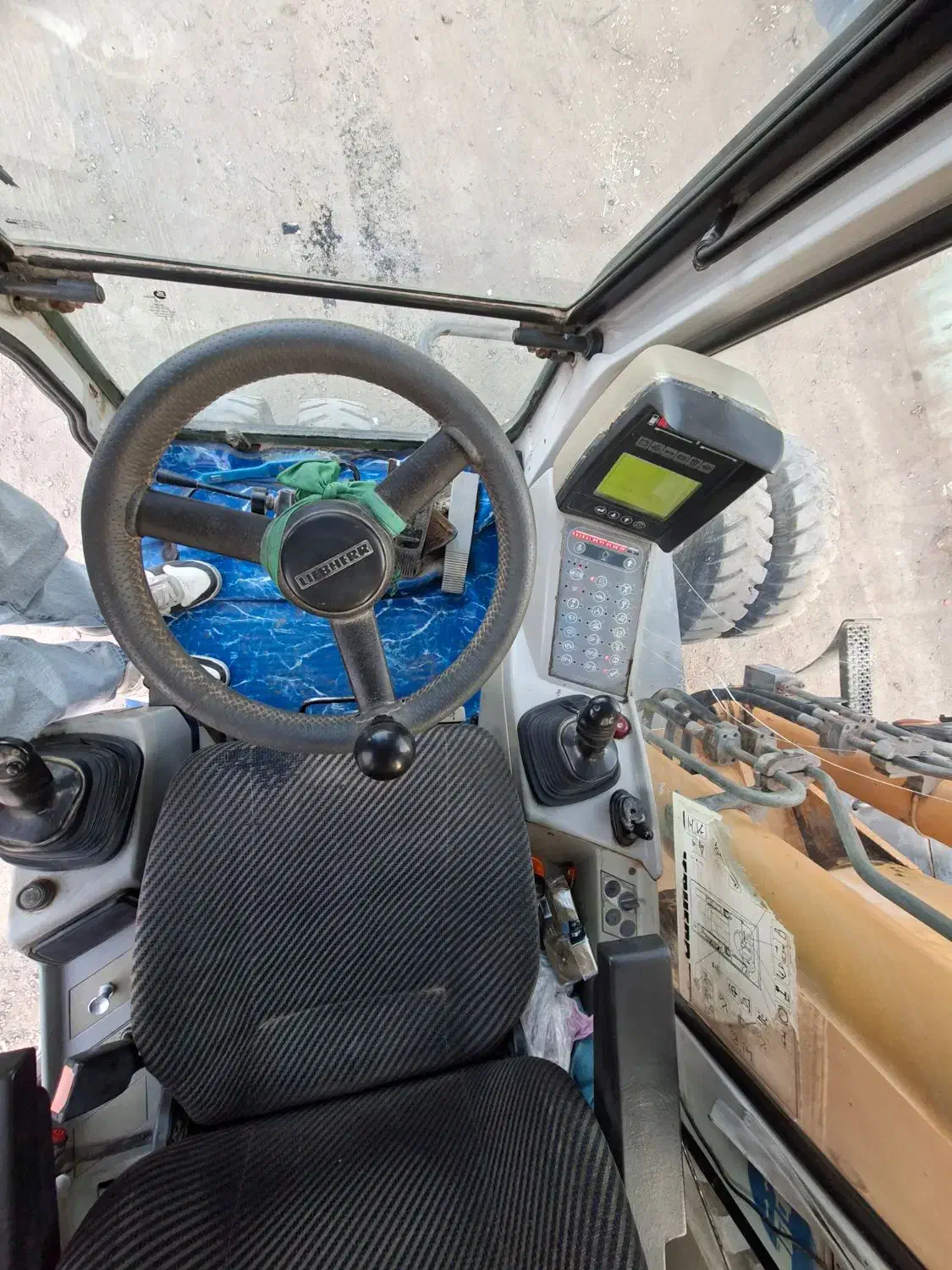 فروش بیل(A900(LEEBHERR|خودرو سنگین|اصفهان, شفق|دیوار